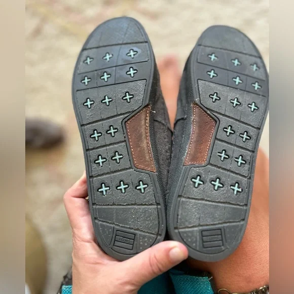 Toms shearling booties with tie and woven shaft - Picture 2 of 4